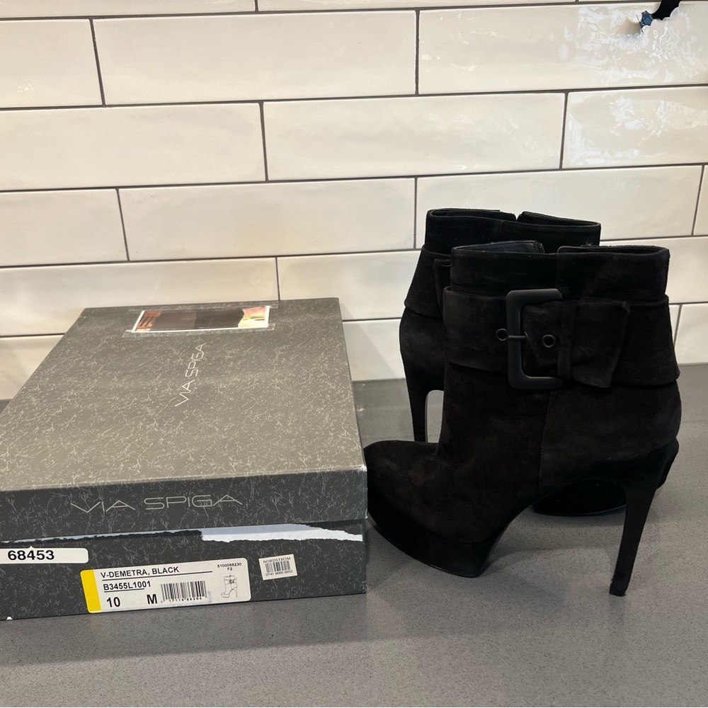 Via Spiga ~ Demetra Black Suede zipper platform ankle boot Size 10 - Picture 3 of 13